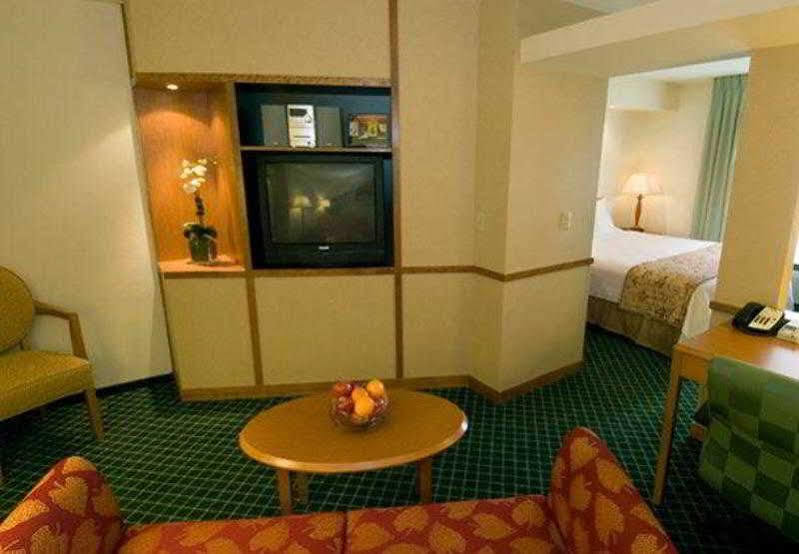 Fairfield Inn & Suites Valparaiso Εξωτερικό φωτογραφία